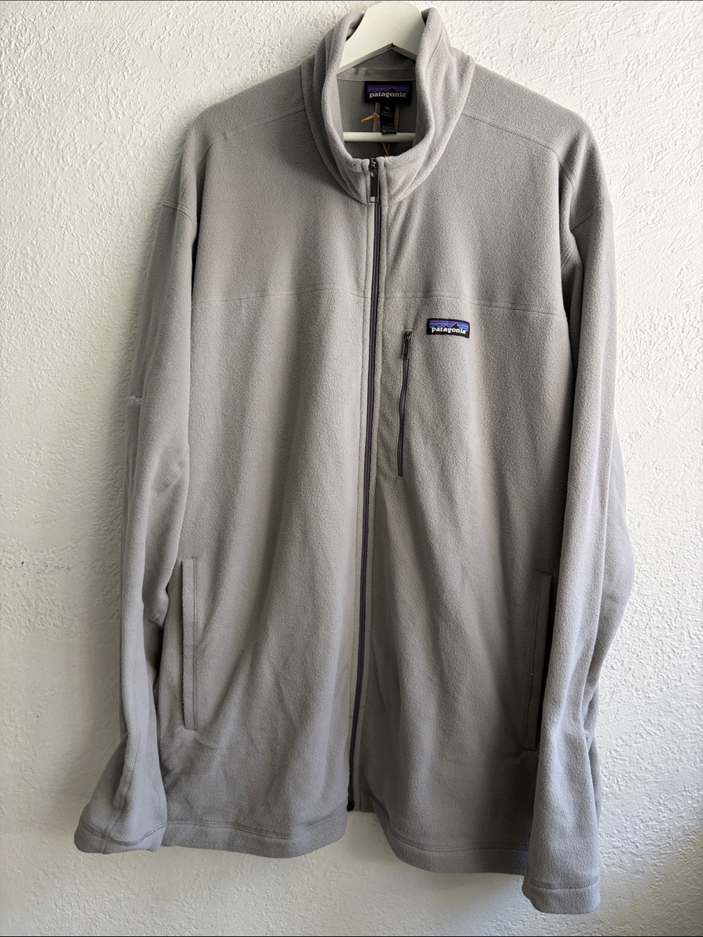 Patagonia Men’s Light Gray Full-Zip Fleece Jacket